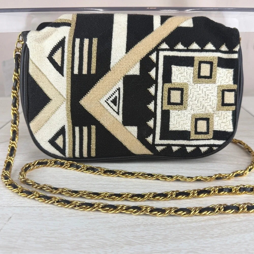 Vintage 80s Patricia Smith Moon Bag|Art Deco Geometric Needlepoint Chain Purse